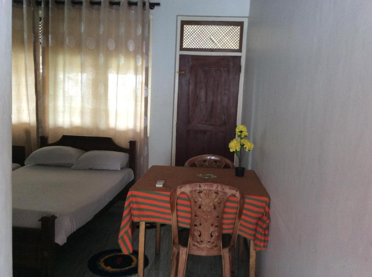 New Rest House Sea View Hotel Negombo Bagian luar foto