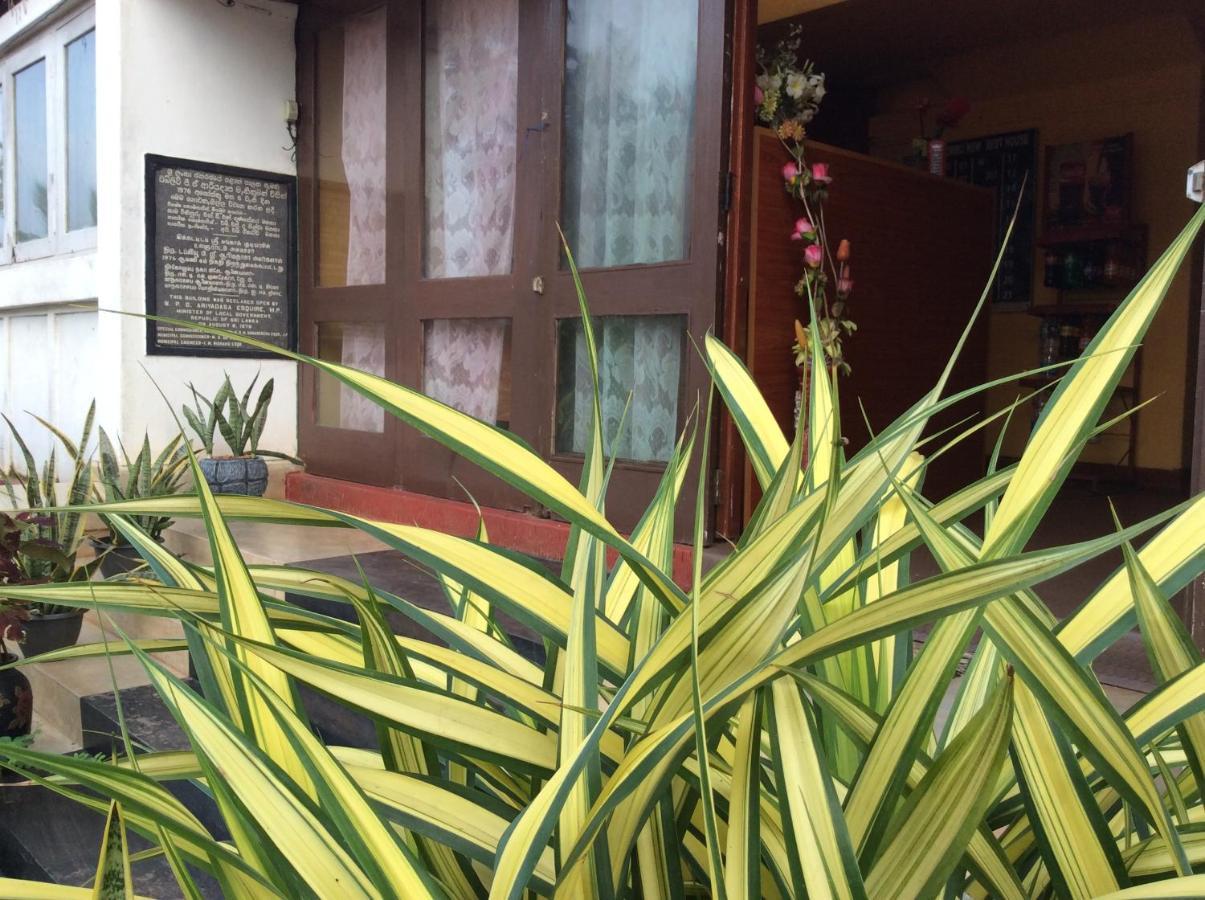 New Rest House Sea View Hotel Negombo Bagian luar foto