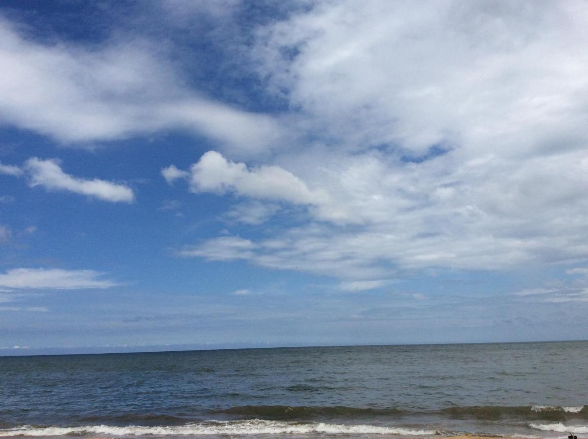 New Rest House Sea View Hotel Negombo Bagian luar foto